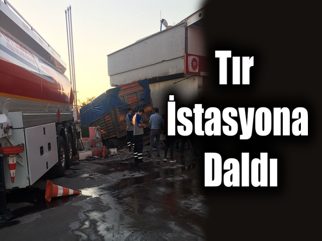 Hatayda Devrilen Kamyonun Sürücüsü Hayatını Kaybetti