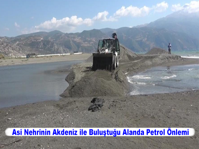 Asi Nehrinin Akdeniz ile Buluştuğu Alanda Petrol Önlemi