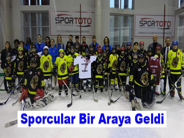 Hatayspor Kadın Basketbol Takımı Oyuncuları, Buz Hokeyi Oyuncuları İle Bir Araya Geldi